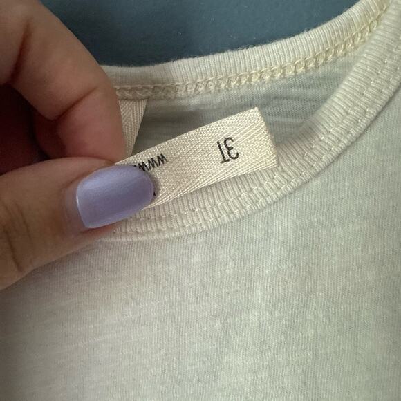 Childhoods basic tee - Picture 2 of 2